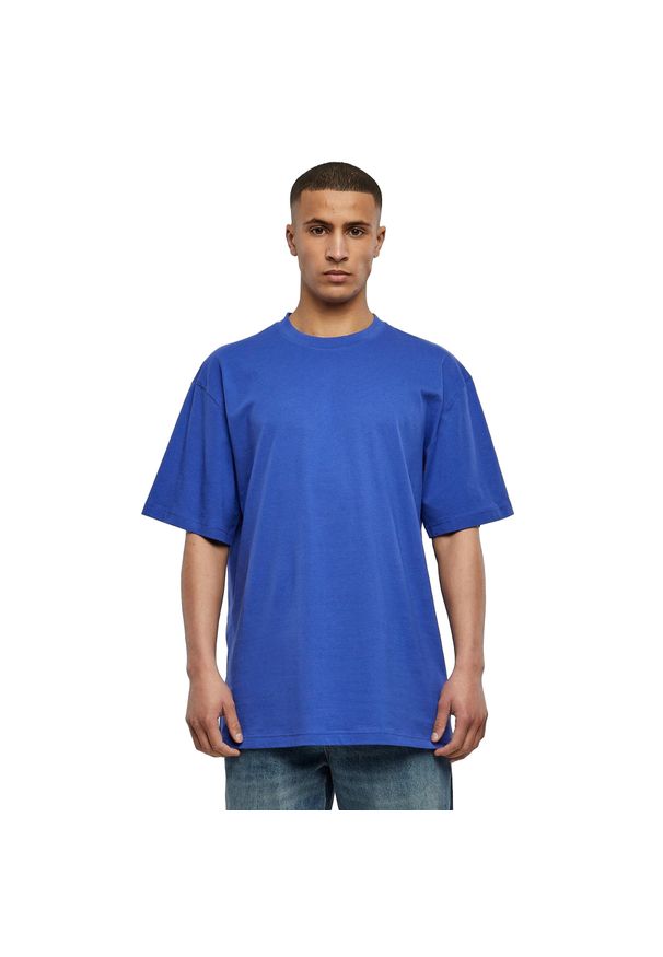 Urban Classics - Koszulka Męska Gładka Taliowana. Kolor: niebieski. Wzór: gładki. Sport: turystyka piesza