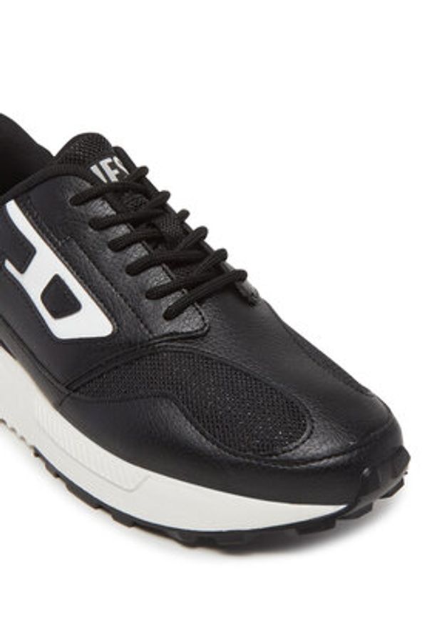 Diesel Sneakersy Tame-D Y03607P8109 Czarny. Kolor: czarny. Materiał: skóra