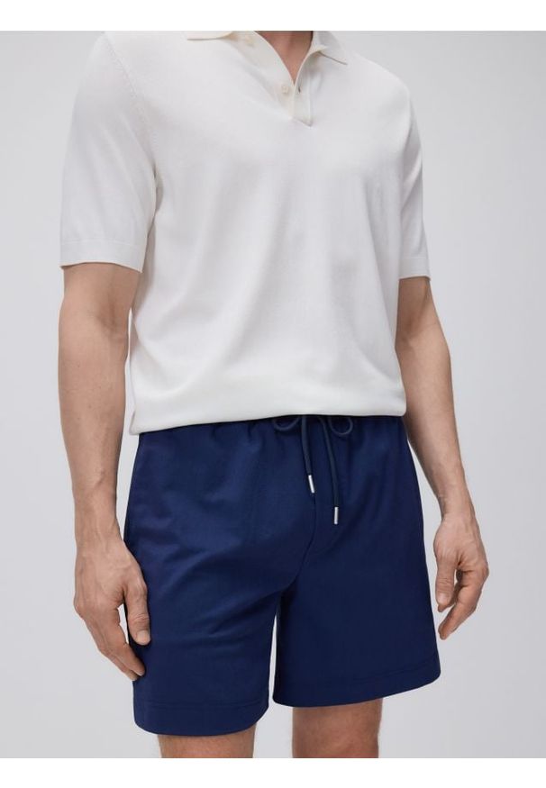 Reserved - Szorty comfort z wiązaniem - niebieski. Kolor: niebieski. Materiał: dzianina