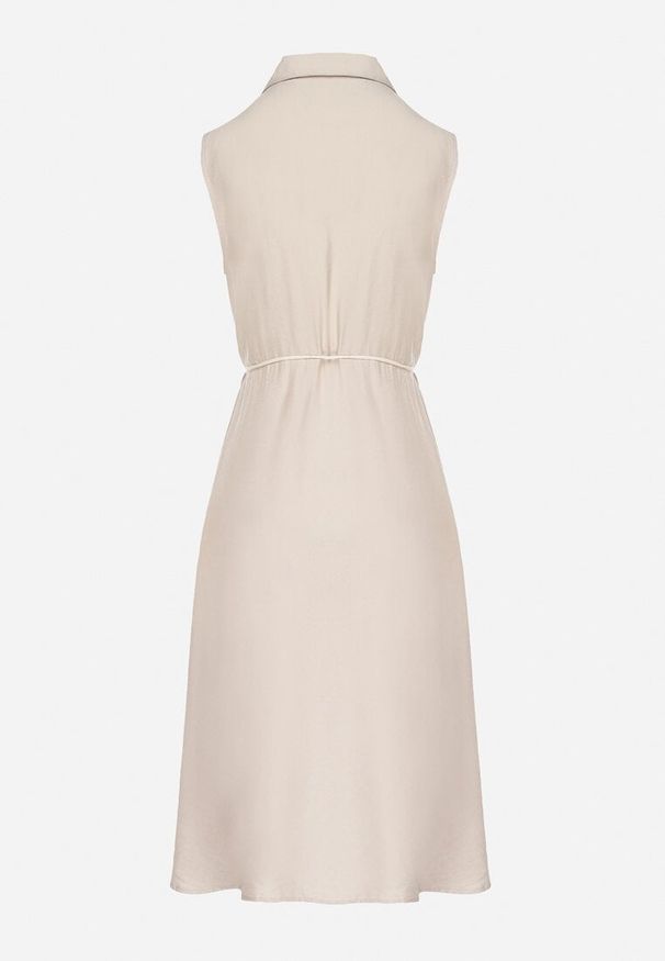 Born2be - Beżowa Koszulowa Sukienka z Wiskozy o Rozkoszowanym Kroju Wiązaniem z Frędzlami Zenbia. Okazja: na co dzień. Typ kołnierza: kołnierzyk klasyczny. Kolor: beżowy. Materiał: wiskoza. Typ sukienki: koszulowe. Styl: elegancki, klasyczny, casual