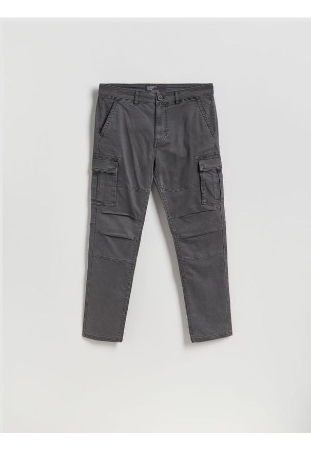 Reserved - Spodnie cargo slim fit - ciemnoszary. Kolor: szary. Materiał: tkanina, bawełna