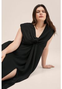 mango - Mango sukienka Nudito kolor czarny midi rozkloszowana. Kolor: czarny. Materiał: włókno. Długość rękawa: krótki rękaw. Typ sukienki: rozkloszowane. Długość: midi #5