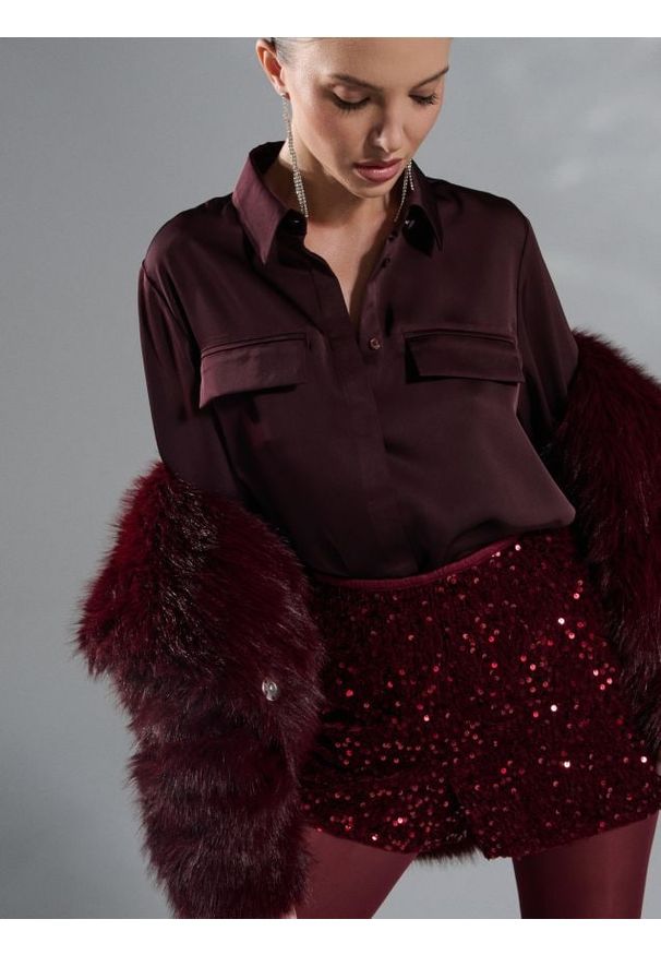 Sinsay - Szorty z cekinami - bordowy. Kolor: czerwony