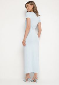 Born2be - Jasnoniebieska Taliowana Sukienka z Wiskozą z Marszczeniem Milasela. Kolor: niebieski. Materiał: wiskoza. Styl: elegancki, klasyczny #7