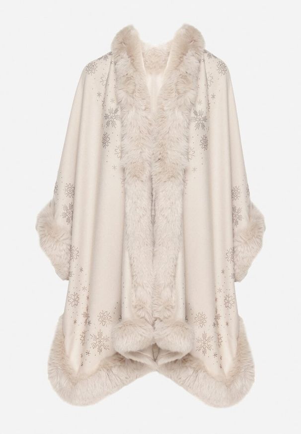 Born2be - Jasnobeżowe Ponczo z Wełną Ozdobione Futerkiem i Wzorami z Cyrkonii Issalla. Okazja: na spacer, na co dzień. Kolor: beżowy. Materiał: wełna, futro. Wzór: aplikacja. Styl: casual, elegancki, klasyczny
