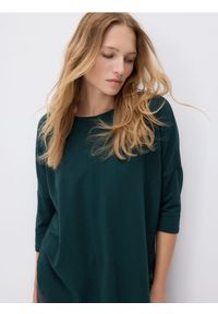 Reserved - Longsleeve z modalem - ciemnozielony. Kolor: zielony. Materiał: dzianina. Długość rękawa: długi rękaw
