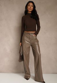 Renee - Brązowa Półtransparentna Bluzka Longsleeve ze Stójką z Dodatkiem Wiskozy Tusliana. Okazja: na imprezę. Typ kołnierza: kołnierzyk stójkowy. Kolor: brązowy. Materiał: wiskoza. Długość rękawa: długi rękaw #2