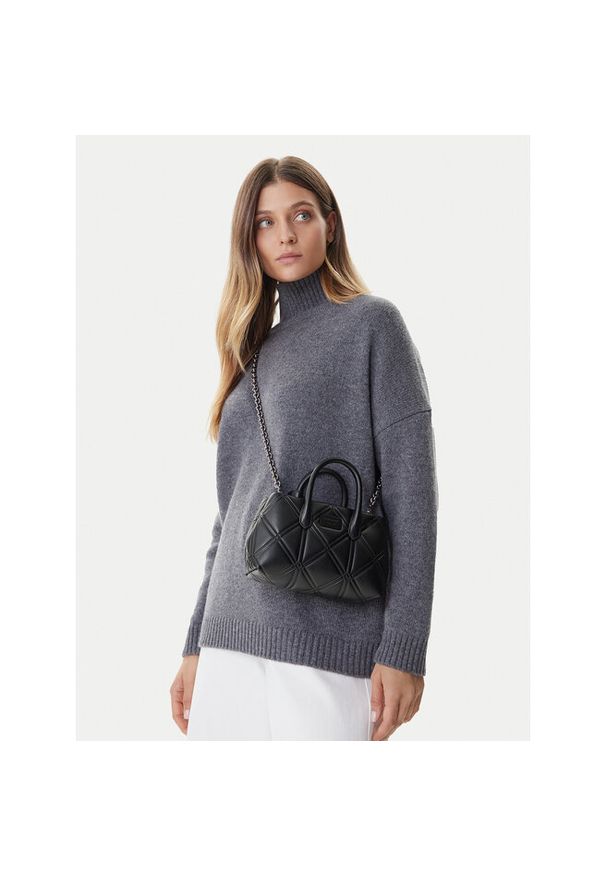 Torebka Emporio Armani. Kolor: czarny