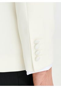 Pako Lorente - PAKO LORENTE – Marynarka smokingowa w jasnym beżowym kolorze. Okazja: na ślub cywilny, na wesele. Kolor: beżowy. Materiał: wełna. Wzór: gładki #6