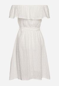 Born2be - Biała Sukienka Hiszpanka z Ozdobnym Haftem i Paskiem w Talii Perenna. Okazja: na co dzień. Typ kołnierza: dekolt hiszpanka. Kolor: biały. Wzór: haft. Styl: casual, elegancki, wizytowy #5