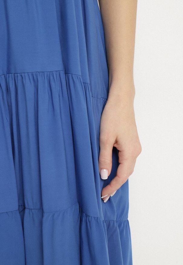 Born2be - Niebieska Rozkloszowana Sukienka z Bawełny na Ramiączkach z Falbanami Lilivane. Okazja: na spacer, na co dzień. Kolor: niebieski. Materiał: bawełna. Długość rękawa: na ramiączkach. Sezon: wiosna, lato. Typ sukienki: proste. Styl: casual