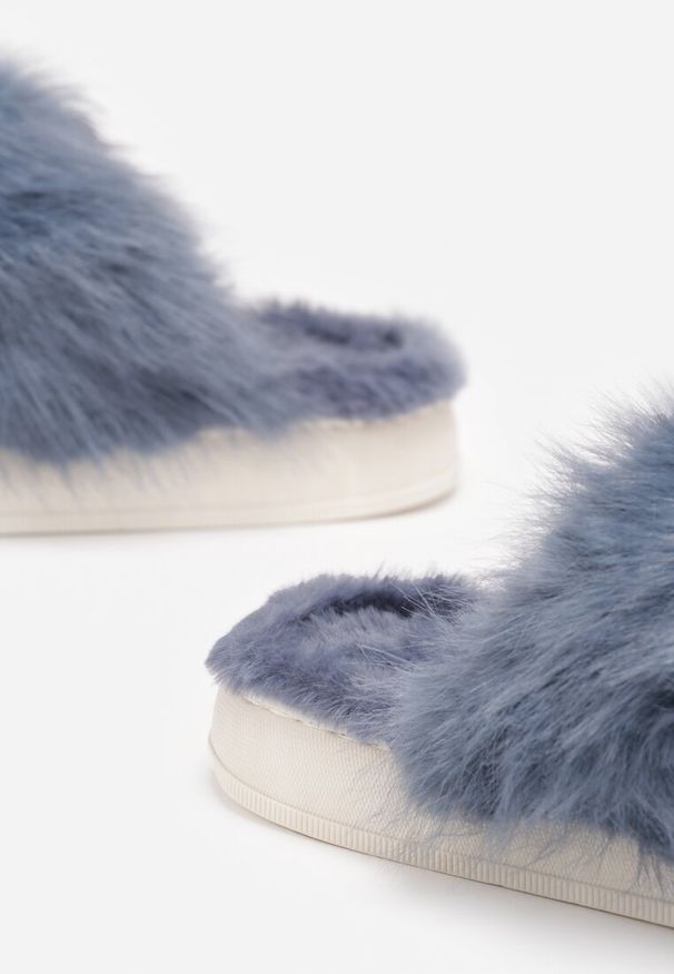 Born2be - Szare Kapcie na Grubszej podeszwie ze Sztucznym Futrem Sprinta. Kolor: szary. Materiał: futro. Obcas: na płaskiej podeszwie