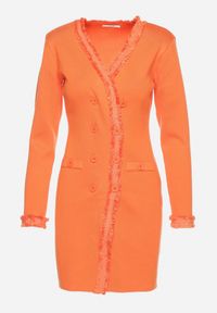 Born2be - Pomarańczowa Sukienka Sweterkowa Dwurzędowa z Guzikami i Ozdobnymi Frędzlami Vluona. Kolor: pomarańczowy. Materiał: materiał