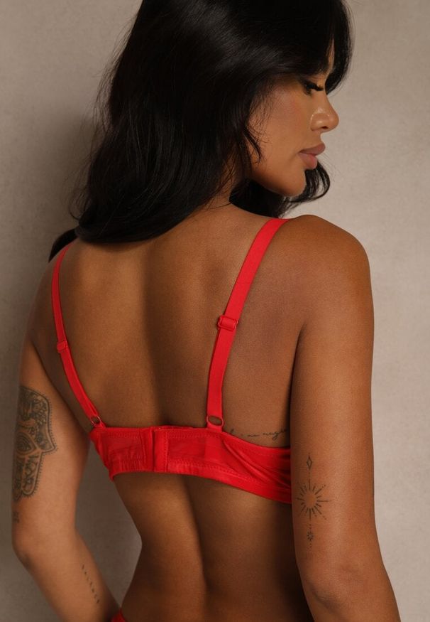 Renee - Czerwony Biustonosz Ozdobiony Koronką i Kokardkami Sellene. Kolor: czerwony. Materiał: koronka. Wzór: aplikacja, koronka