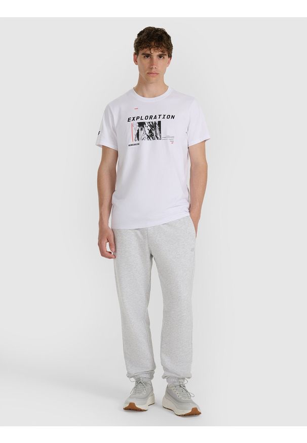4f - 4F T-shirt regular z nadrukiem męski - biały S. Okazja: na co dzień. Kolor: biały. Materiał: bawełna, materiał. Wzór: nadruk. Styl: casual