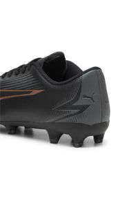 Buty piłkarskie dla dzieci Puma Ultra Play. Zapięcie: bez zapięcia. Kolor: wielokolorowy, czarny, brązowy. Materiał: materiał, syntetyk. Szerokość cholewki: normalna. Sport: piłka nożna