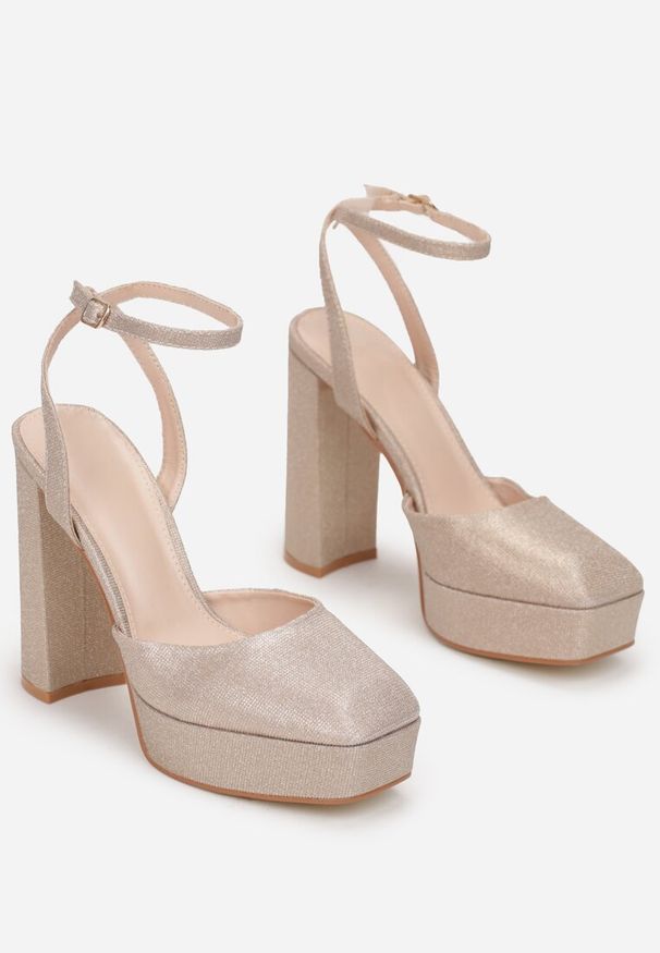 Born2be - Złote Sandały na Słupku i Platformie z Brokatem Sive. Okazja: na karnawał. Zapięcie: sprzączka. Kolor: złoty. Materiał: materiał. Obcas: na platformie