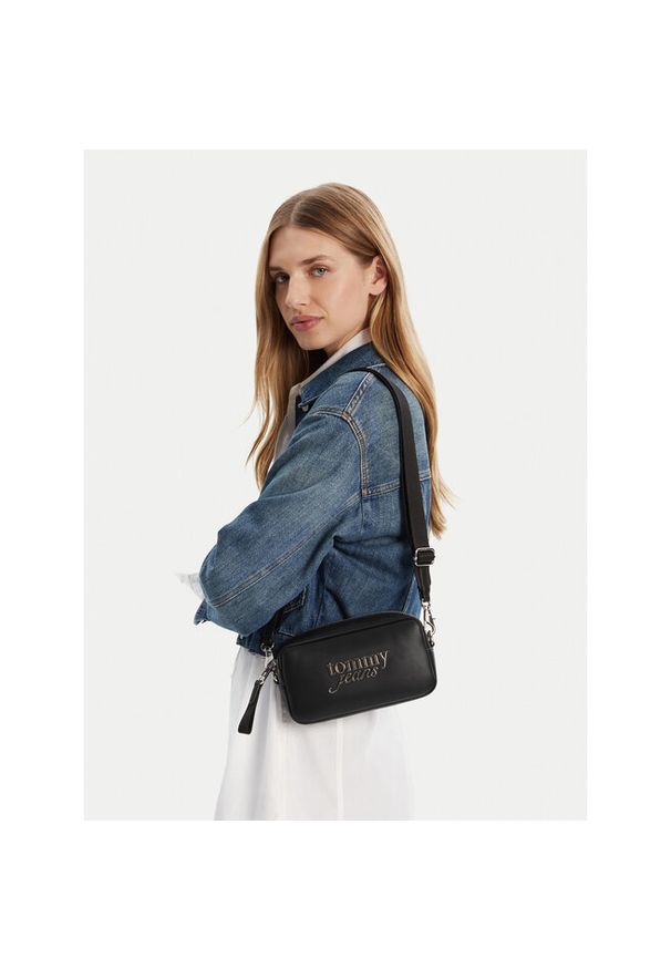 Torebka Tommy Jeans. Kolor: czarny