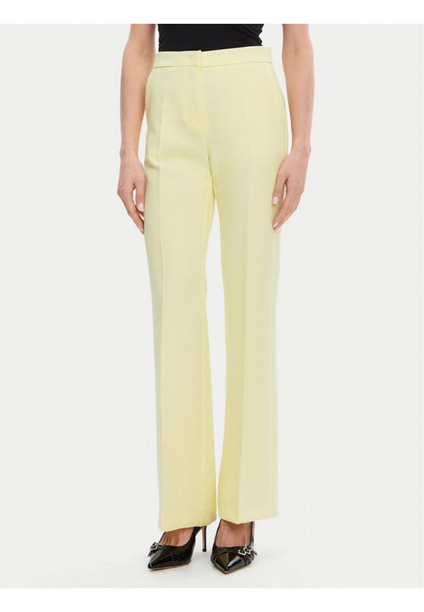 Maryley Spodnie materiałowe 25EB587/43LL Żółty Regular Fit. Kolor: żółty. Materiał: syntetyk