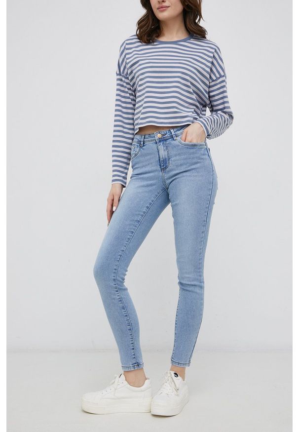 Vero Moda Jeansy damskie medium waist. Kolor: niebieski