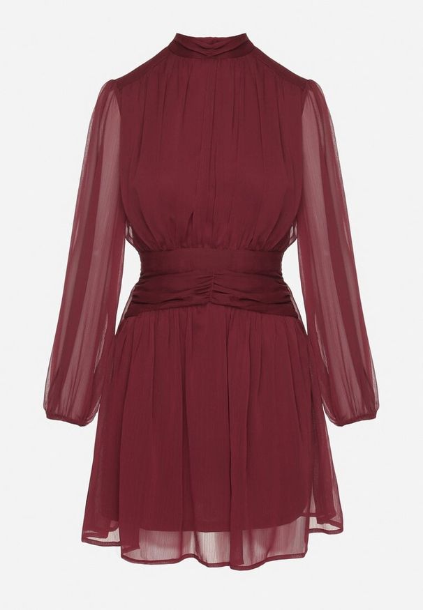 Born2be - Bordowa Sukienka Rozkloszowane ze Stójką Marszczeniami i Transparentnymi Ramionami Belabria. Okazja: na co dzień. Typ kołnierza: kołnierzyk stójkowy. Kolor: czerwony. Typ sukienki: rozkloszowane. Styl: casual, klasyczny