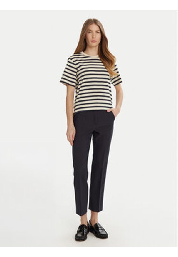 Weekend Max Mara Chinosy Rana 2515131031 Granatowy Regular Fit. Kolor: niebieski. Materiał: bawełna