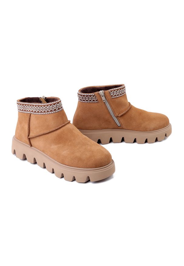 Rieker - RIEKER W2074-24 brown, botki damskie. Zapięcie: zamek. Kolor: brązowy. Materiał: futro, skóra. Szerokość cholewki: normalna