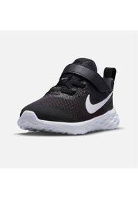 Buty do biegania niemowlęce Nike Revolution 6 NN. Zapięcie: rzepy. Kolor: czarny. Materiał: tkanina, materiał, syntetyk. Szerokość cholewki: normalna. Model: Nike Revolution