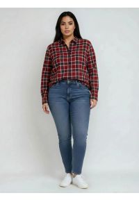 Big-Star - Koszula damska w kratę z wiskozy czerwona Petrini 604. Typ kołnierza: kołnierzyk klasyczny. Kolor: czerwony. Materiał: wiskoza. Styl: klasyczny, retro, elegancki #5