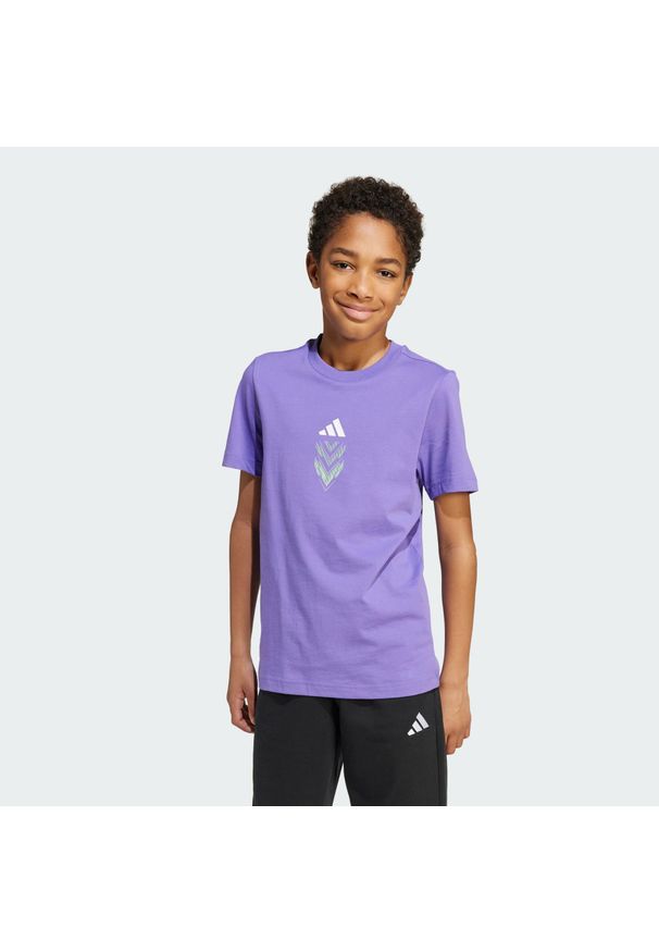 Adidas - Koszulka dla dzieci z grafiką F50. Kolor: fioletowy. Sport: piłka nożna