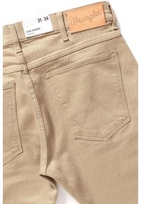 Wrangler - WRANGLER SPODNIE MĘSKIE LARSTON DESERT W18SGK13J. Materiał: jeans #6