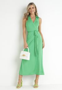 Born2be - Zielona Sukienka Orphithise. Kolor: zielony. Materiał: materiał. Długość rękawa: bez rękawów. Typ sukienki: kopertowe. Długość: midi #1