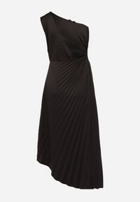 Born2be - Czarna Plisowana Sukienka o Asymetrycznym Kroju z Wycięciem i Broszką w Kształcie Kwiatu Lavimas. Okazja: na imprezę. Kolor: czarny. Wzór: kwiaty. Typ sukienki: asymetryczne. Styl: wizytowy, elegancki #4