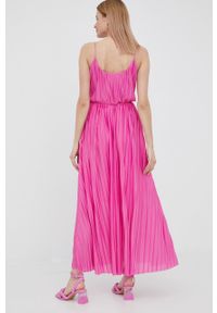 only - Only sukienka kolor różowy maxi rozkloszowana. Kolor: różowy. Długość rękawa: na ramiączkach. Typ sukienki: rozkloszowane. Długość: maxi