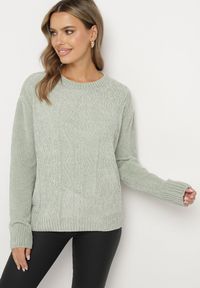 Born2be - Jasnozielony Sweter z Wiskozą Ozdobiony Tłoczeniem Zerini. Okazja: na co dzień. Kolor: zielony. Materiał: wiskoza. Wzór: aplikacja. Styl: casual, elegancki #7
