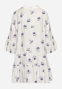 Born2be - Biała Sukienka z Wiskozą o Rozkloszowanym Kroju z Haftem i Falbankami Axneria. Okazja: na co dzień. Typ kołnierza: kołnierz z falbankami. Kolor: biały. Materiał: wiskoza. Wzór: haft. Typ sukienki: rozkloszowane. Styl: casual, klasyczny #7