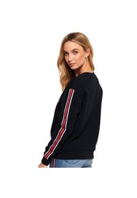 Bluza turystyczna damska Superdry Emilie Applique Crew. Kolor: czerwony, niebieski, wielokolorowy. Materiał: poliester, bawełna