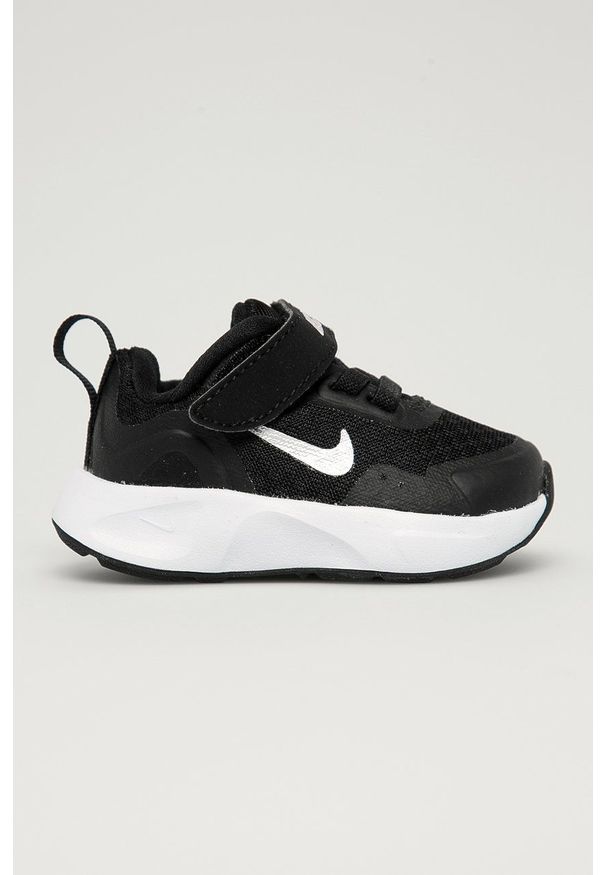 Nike Kids buty dziecięce kolor czarny. Nosek buta: okrągły. Zapięcie: rzepy. Kolor: czarny. Materiał: guma