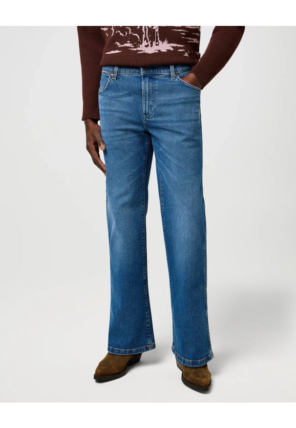 Wrangler - MESKIE SPODNIE WRANGLER LOOSE BOOT SKY BREEZE 112371340