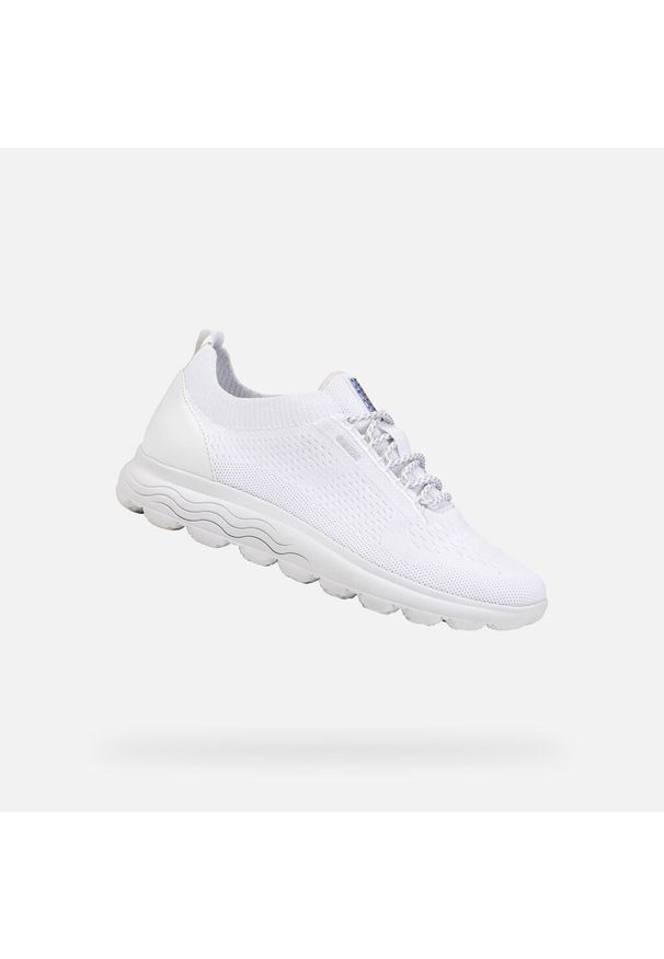 Tenisówki Geox Model D Spherica Kolor Biały. Kolor: biały. Materiał: tkanina. Sport: turystyka piesza