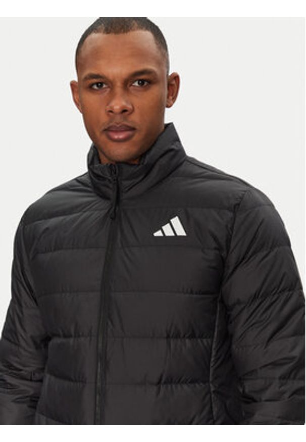 Adidas - adidas Kurtka puchowa Essentials JD1046 Czarny Slim Fit. Kolor: czarny. Materiał: syntetyk