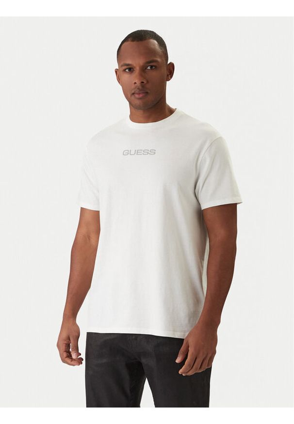 Guess T-Shirt M6RI02 KBZV1 Biały Regular Fit. Kolor: biały. Materiał: bawełna