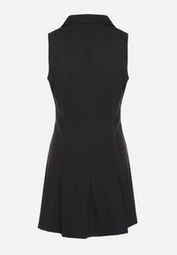 Born2be - Czarna Koszulowa Sukienka z Ozdobnymi Guzikami Redellee. Okazja: na spacer, na co dzień. Typ kołnierza: kołnierzyk klasyczny. Kolor: czarny. Typ sukienki: koszulowe. Styl: casual, klasyczny #5