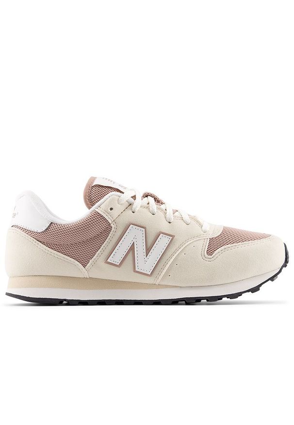 Buty damskie New Balance GW500BES - beżowe. Okazja: na co dzień. Kolor: beżowy. Materiał: zamsz. Szerokość cholewki: normalna