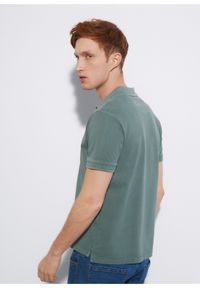 Ochnik - Koszulka polo w kolorze khaki. Typ kołnierza: polo. Kolor: zielony. Materiał: bawełna #3