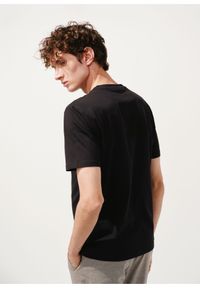Ochnik - Czarny basic T-shirt męski z logo marki OCHNIK. Kolor: czarny. Materiał: bawełna #2