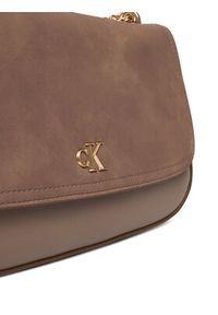 Calvin Klein Torebka Ck Conv Chain Brushed Medium Bag LV04F3407G Beżowy. Kolor: beżowy. Materiał: skórzane #4