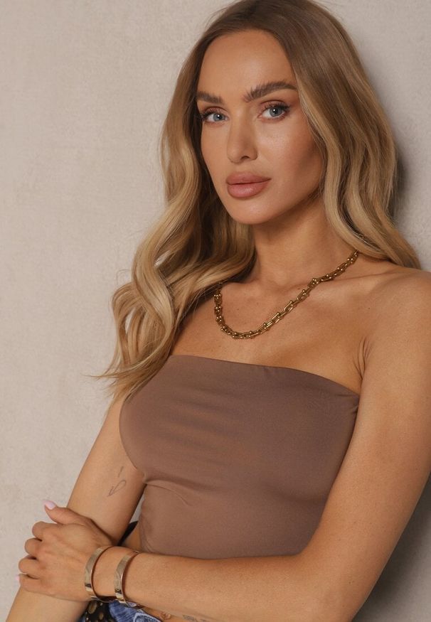 Renee - Jasnobrązowy Top z Elastycznej Tkaniny z Gumką z Tyłu Fynla. Kolor: brązowy. Materiał: tkanina. Długość rękawa: bez rękawów