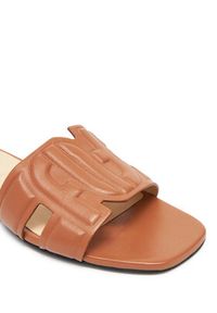 Furla Klapki Summer YJ34SUM X30000 RY000 Brązowy. Kolor: brązowy. Materiał: skóra