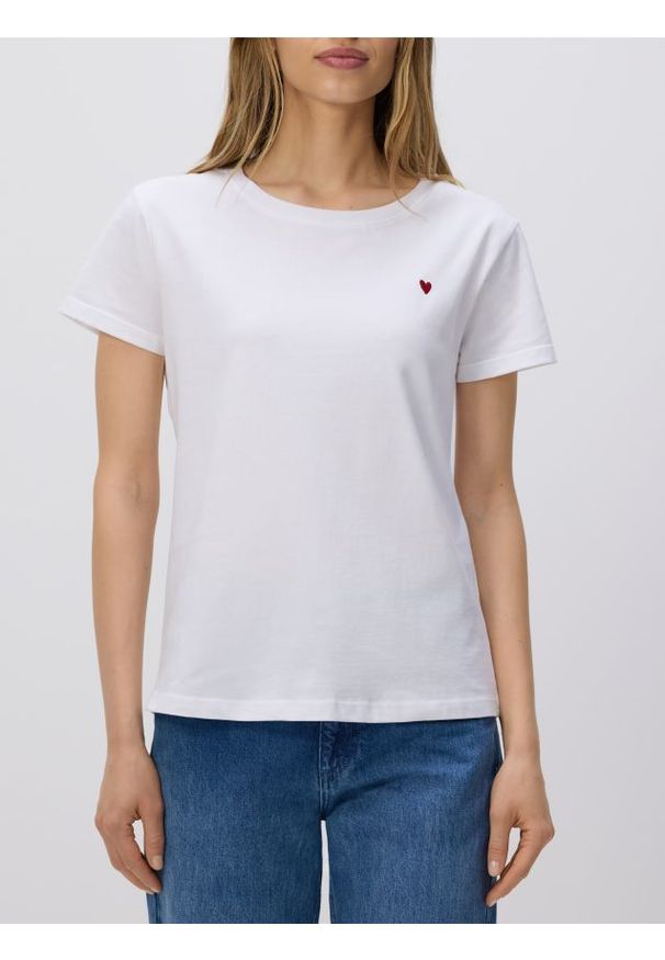 Reserved - T-shirt z drobnym haftem - biały. Kolor: biały. Materiał: bawełna, dzianina. Wzór: haft